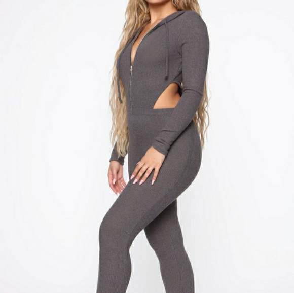 Wake up And Make up Pant Set - Picture 4 of 6